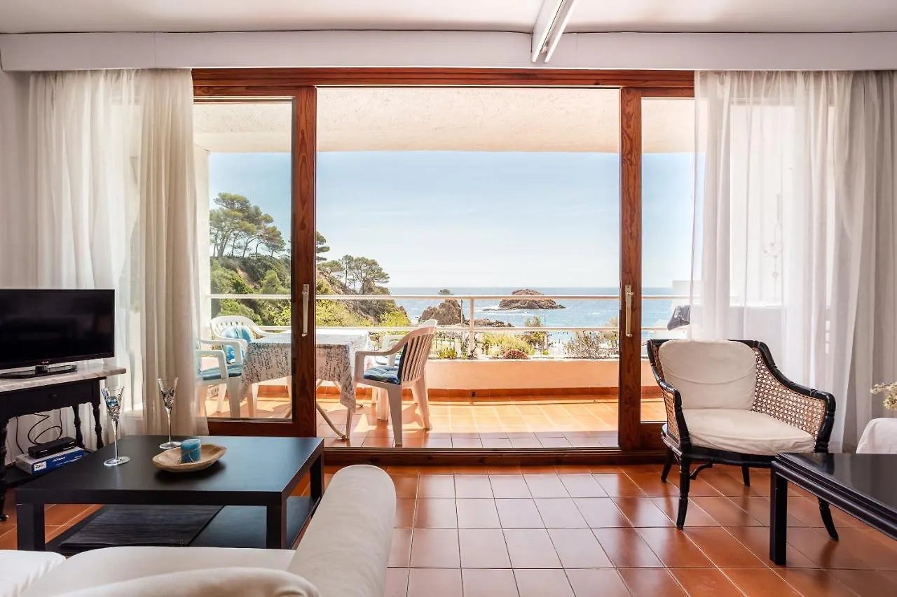 Sea View Balcony Apartment 滨海托萨